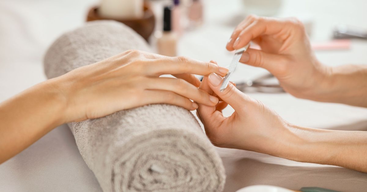 Gainage de l'ongle : tout savoir sur le kapping