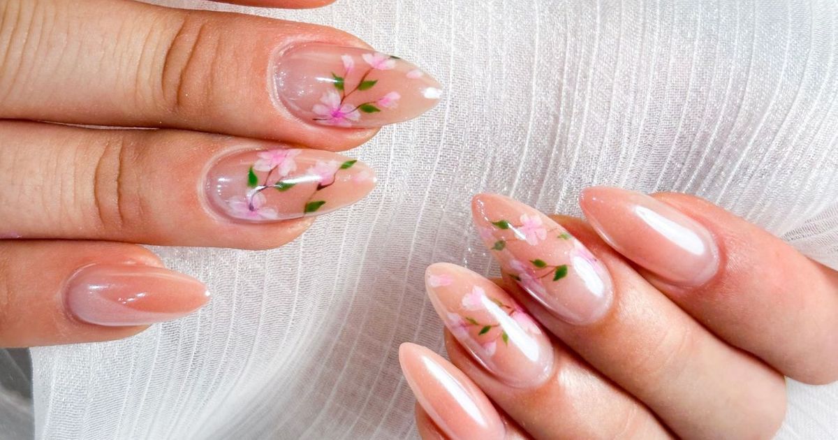 Tendances manucure 2025 : fini le glazed donut, voici les tendances manucure que l’on verra partout l’année prochaine