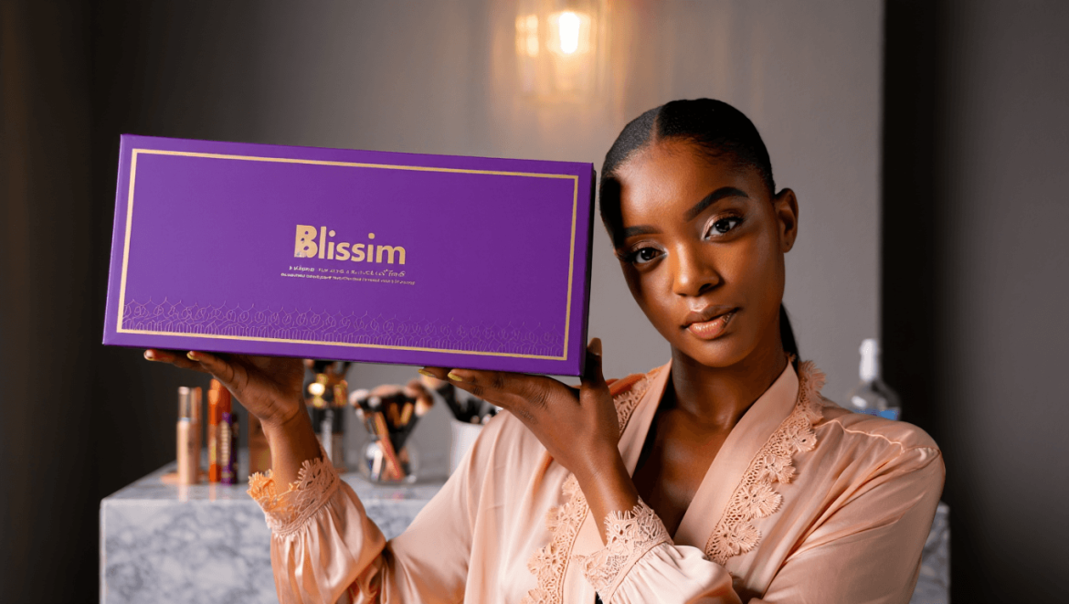 La Youtubeuse Yanissa lance une
nouvelle box beauté avec Blissim
