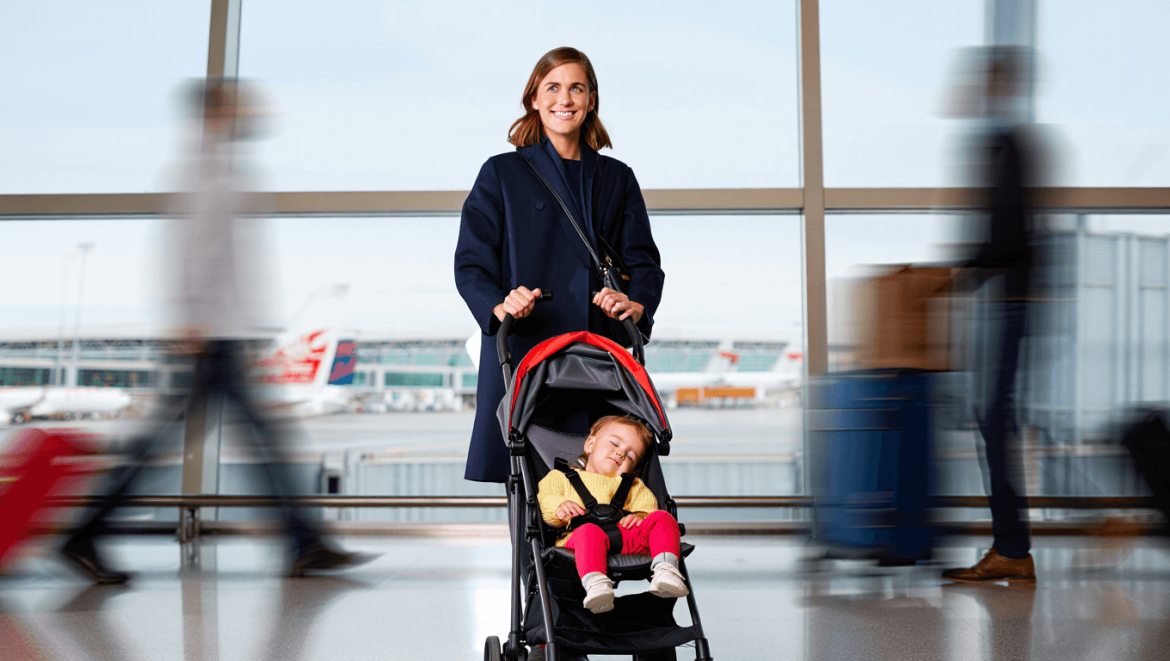 Les meilleures poussettes pour voyager en 2026