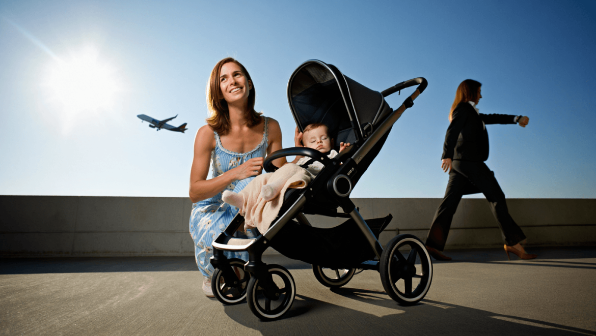 Les indispensables pour partir en vacances avec bébé : le guide complet pour des voyages sans stress